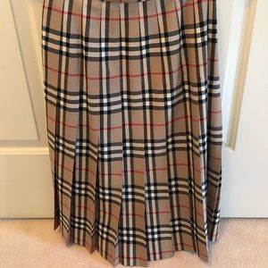 Burberry nova check skirt